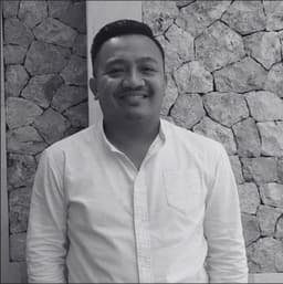I Putu Mahendra